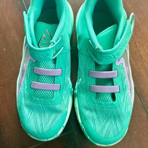 Nike Giannis immortality 2 kids basketball shoes girls